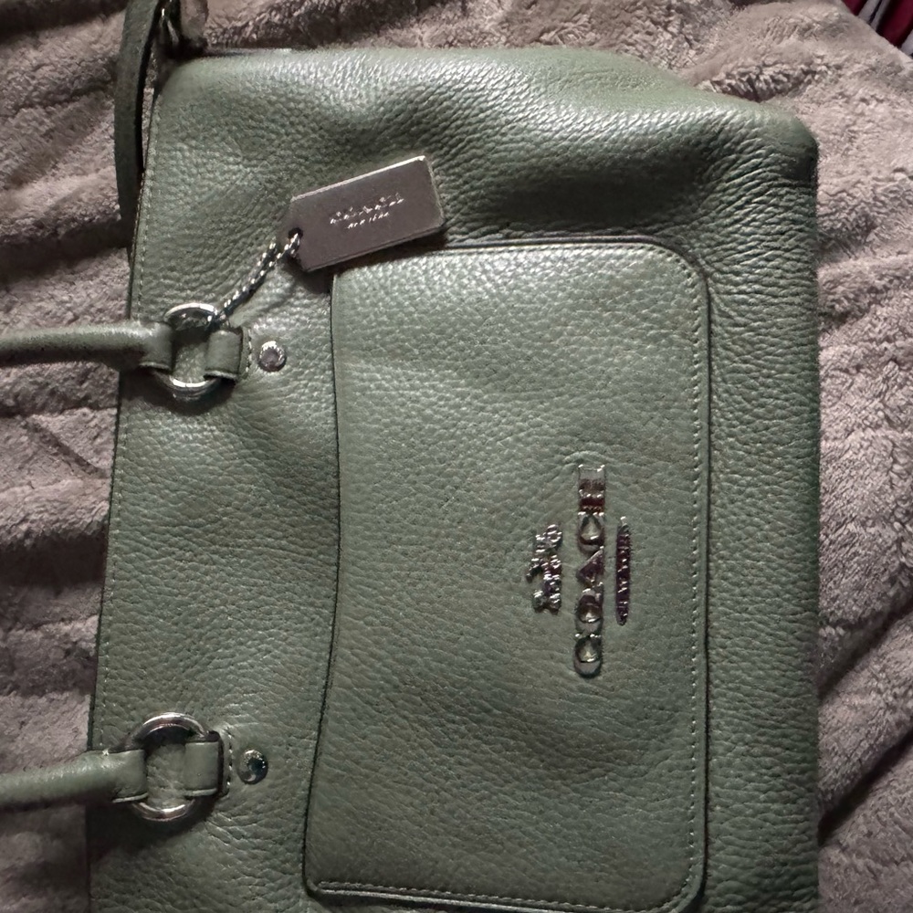Coach Green Leather Shoulder Bag with Textured Finish